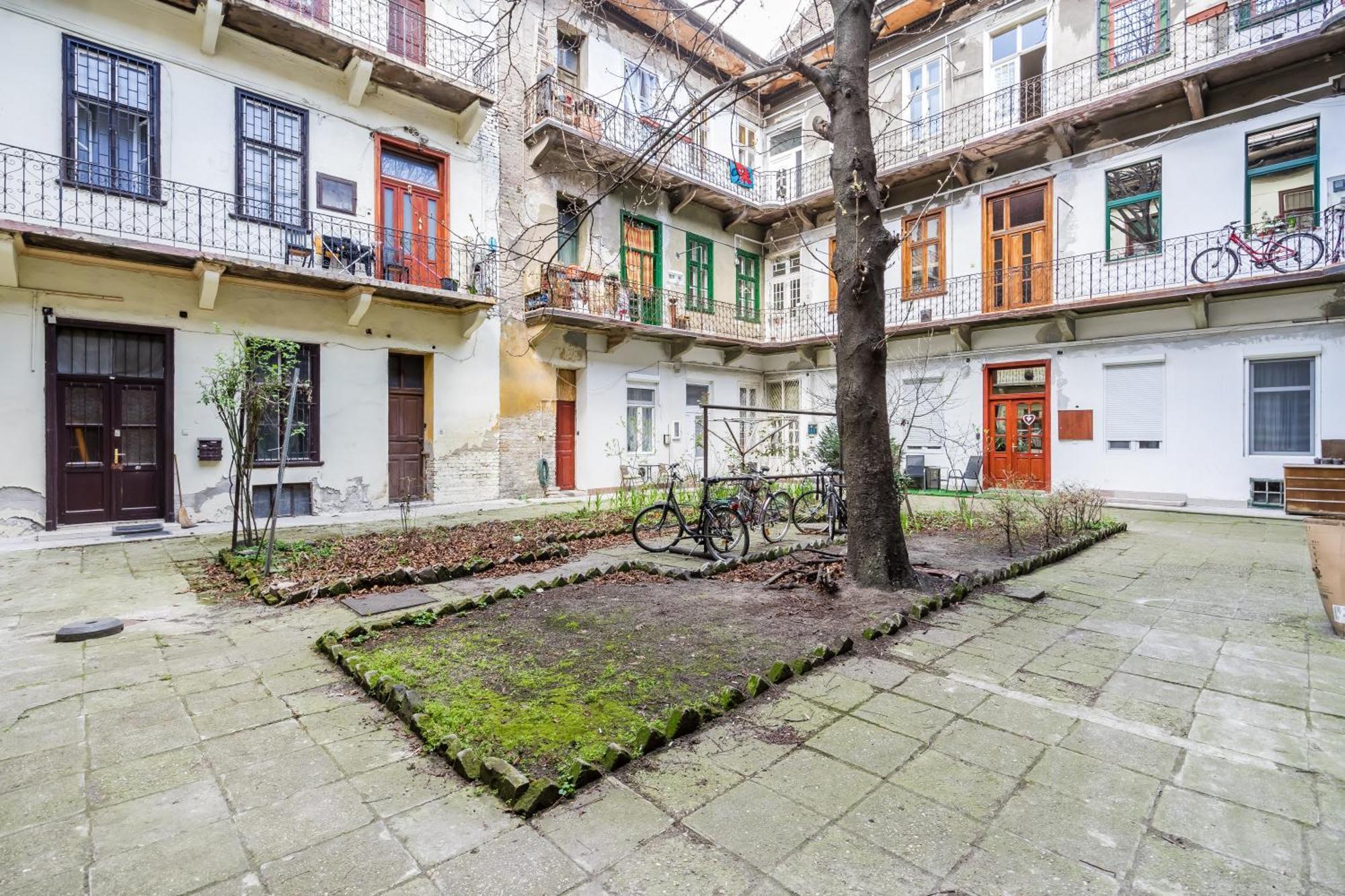 Bpr Stylish Mosaic Home With Terrace Budapest Eksteriør bilde